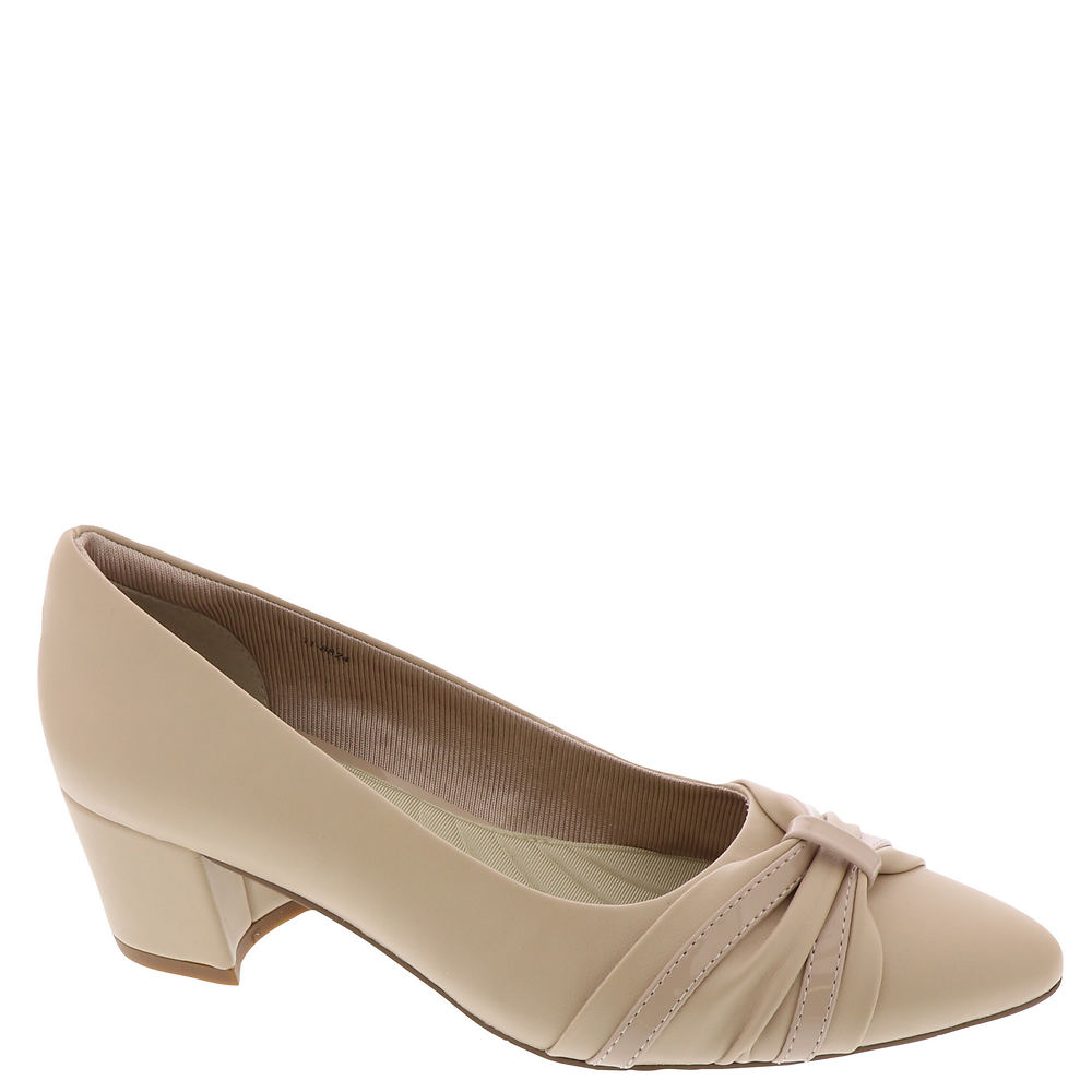Retro Shoes – Women’s Heels, Flats & Sneakers Easy Street Millie Womens Tan Pump 8.5 M $64.95 AT vintagedancer.com